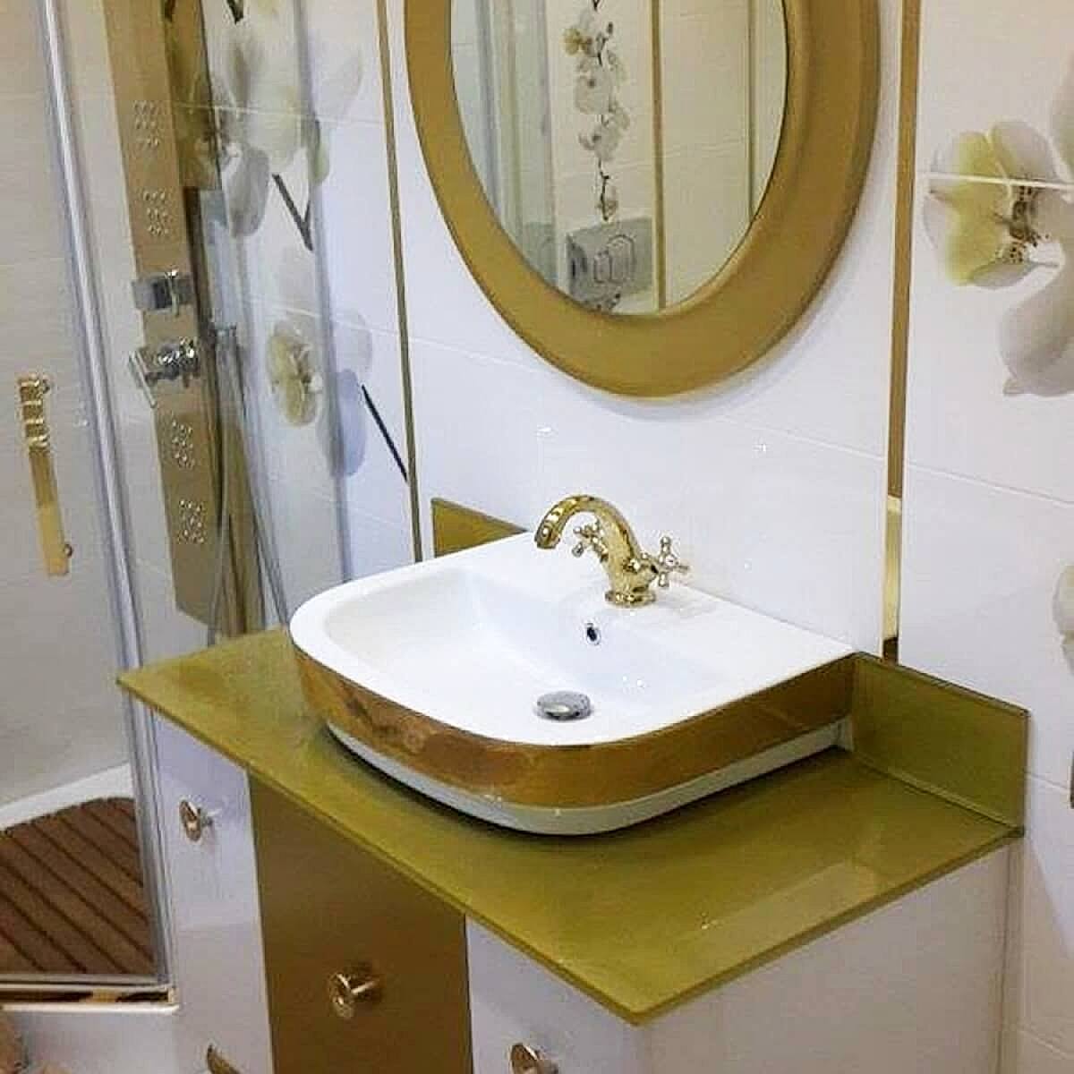Akrilik Kapaklı Banyo Dolabı
